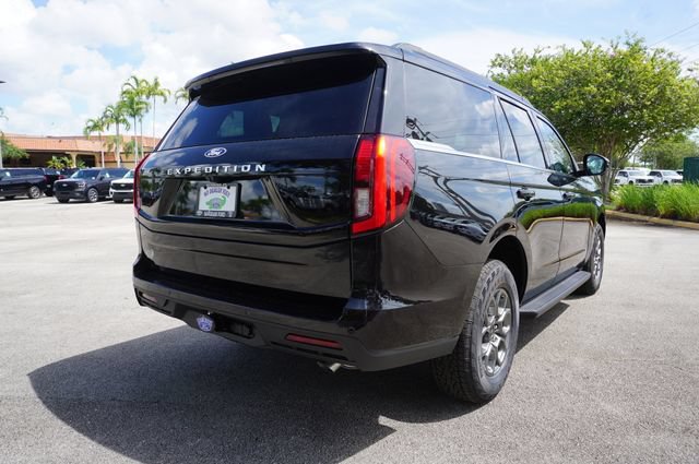 New 2027 Ford Expedition Active RWD image 7