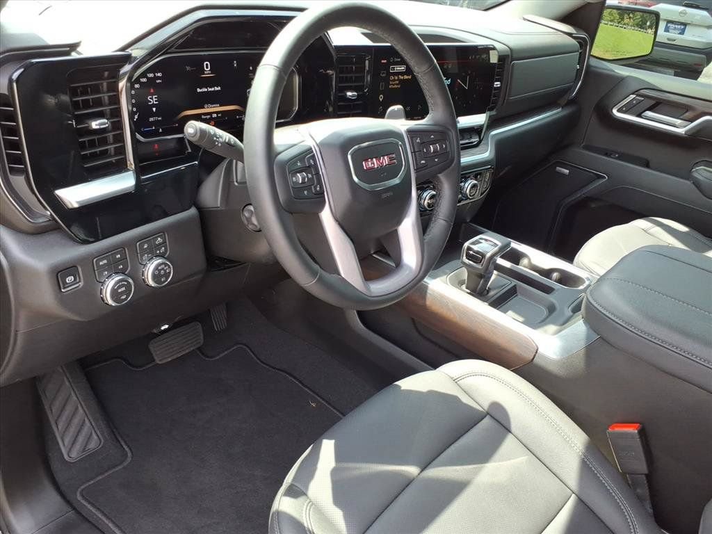 Used 2026 GMC Sierra 1500 SLT w/ SLT Convenience Package AWD/4WD image 12