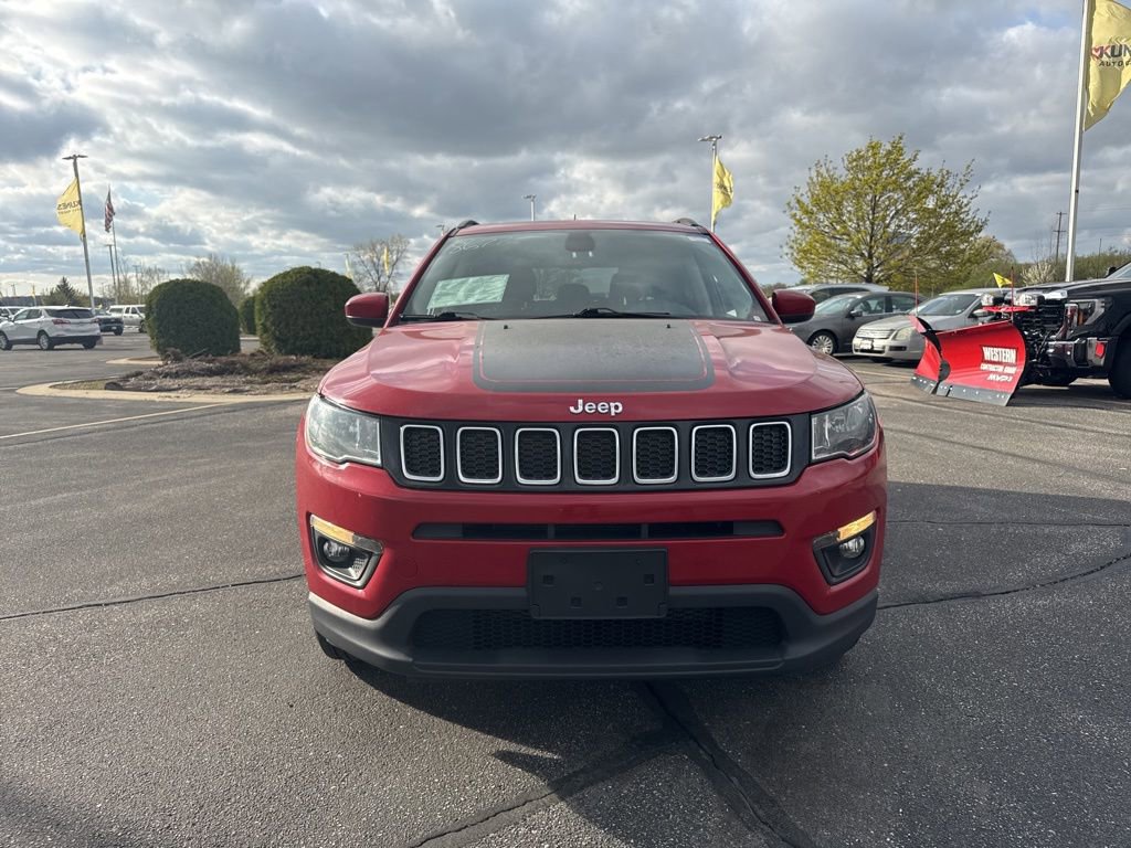 Used 2020 Jeep Compass Latitude w/ Cold Weather Group AWD/4WD image 2