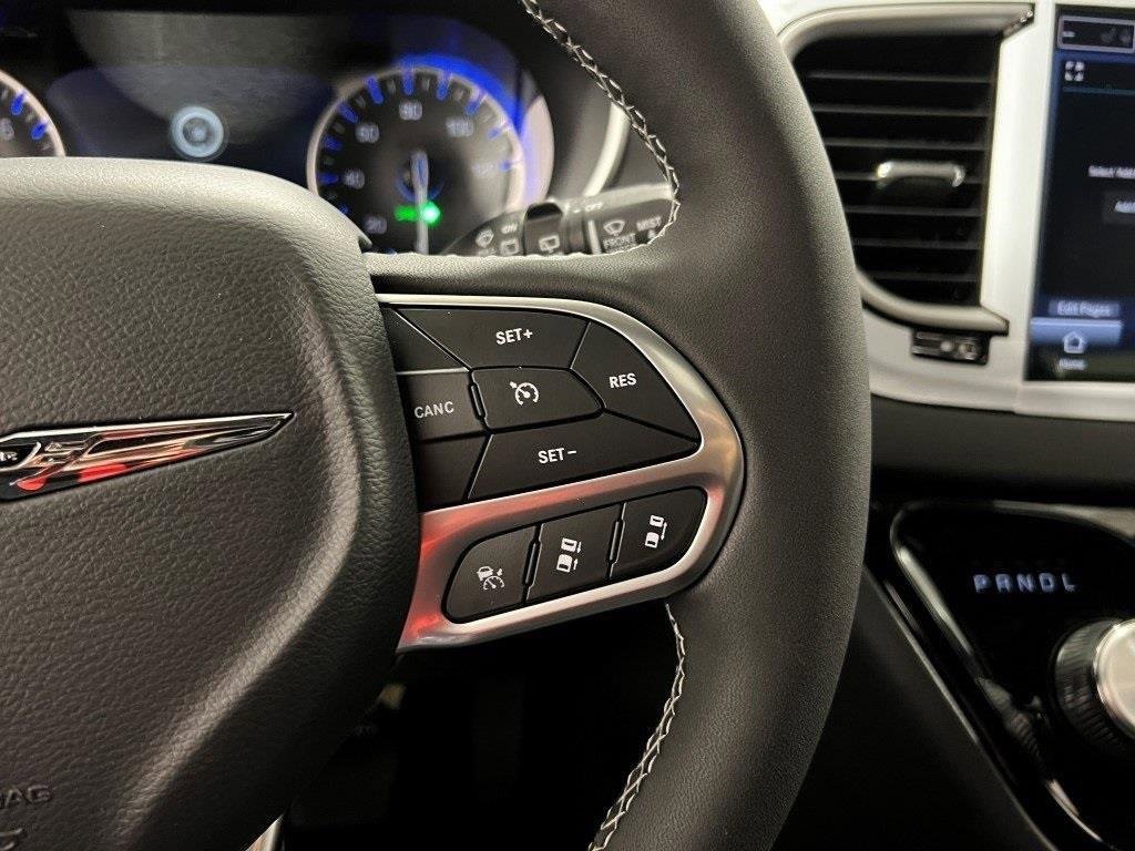 New 2026 Chrysler Voyager LX image 20