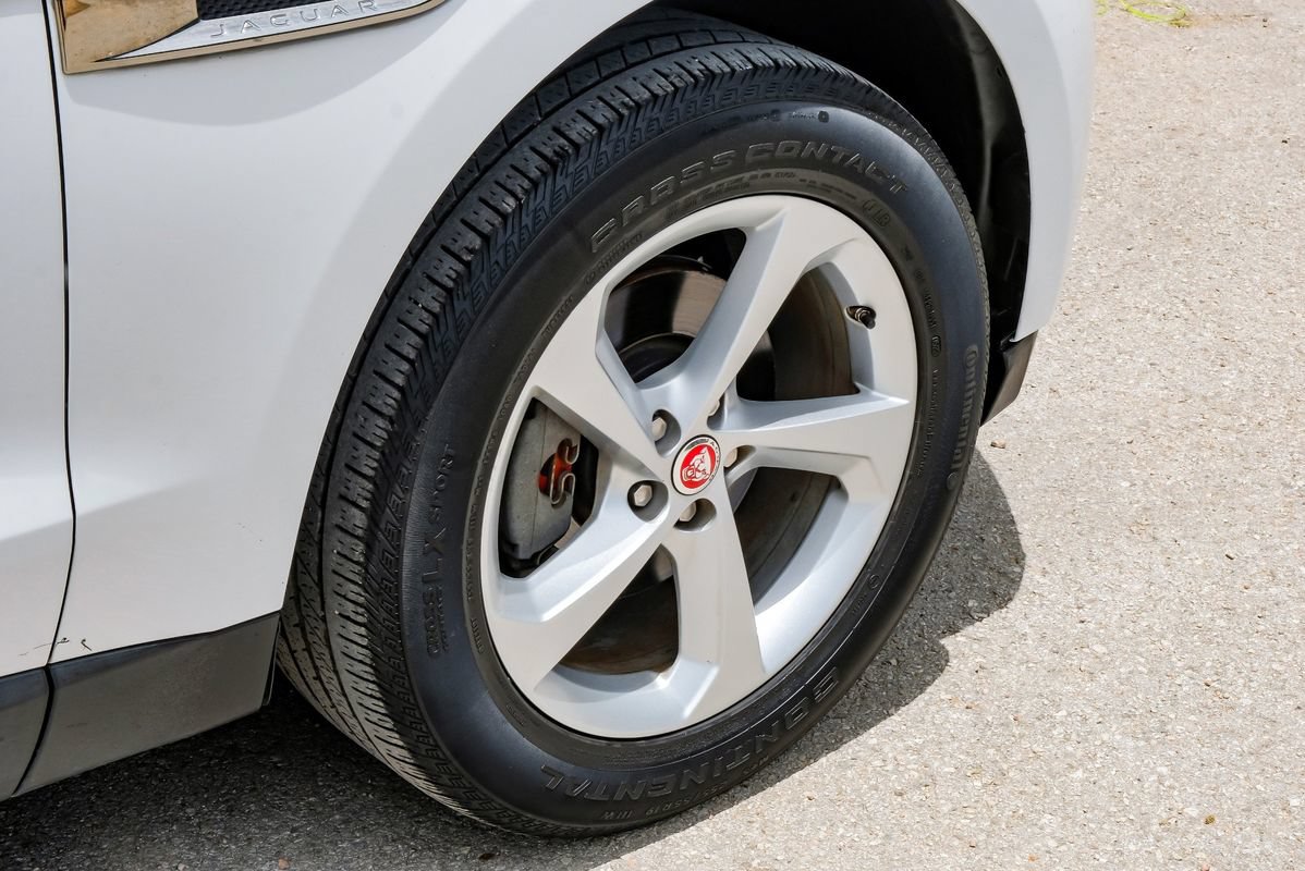Used 2019 Jaguar F-PACE Premium AWD/4WD image 61
