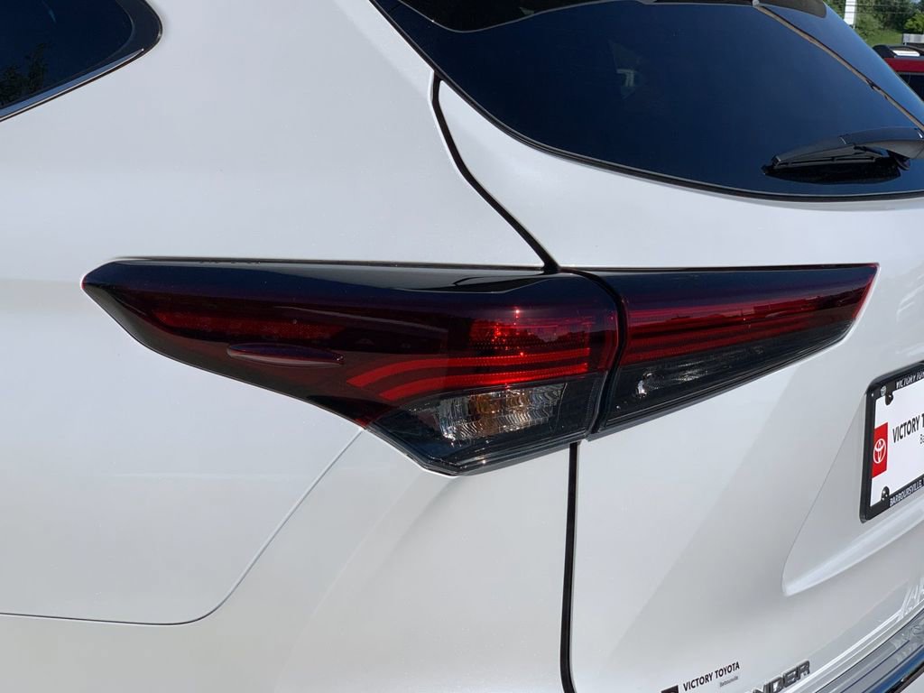 New 2026 Toyota Highlander Platinum AWD/4WD image 35