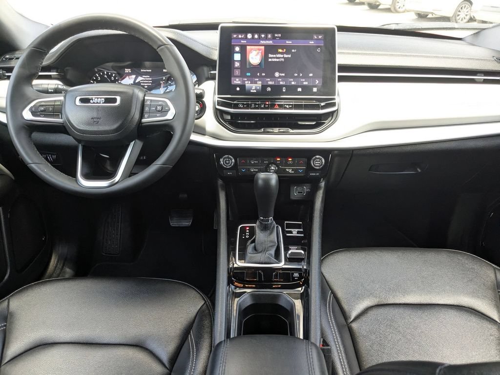 Used 2025 Jeep Compass Limited AWD/4WD image 23