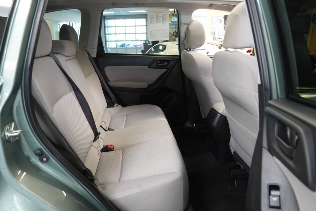 Used 2016 Subaru Forester 2.5i Premium image 28