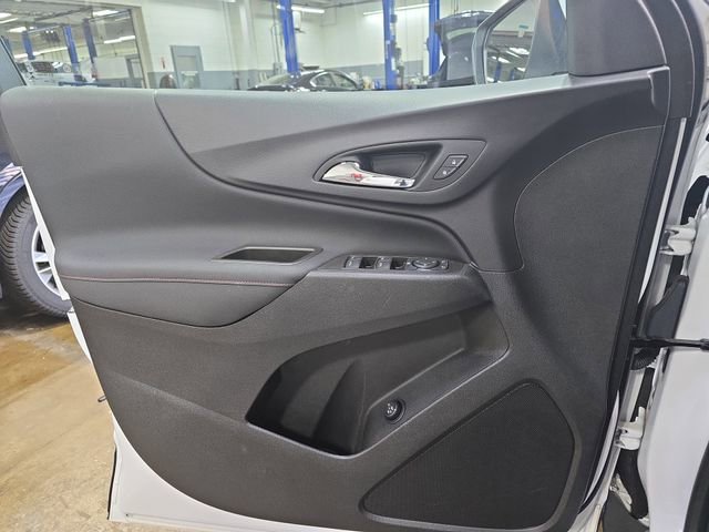 Used 2023 Chevrolet Equinox RS AWD/4WD image 28