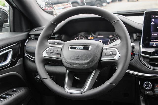 New 2026 Jeep Compass Latitude image 15