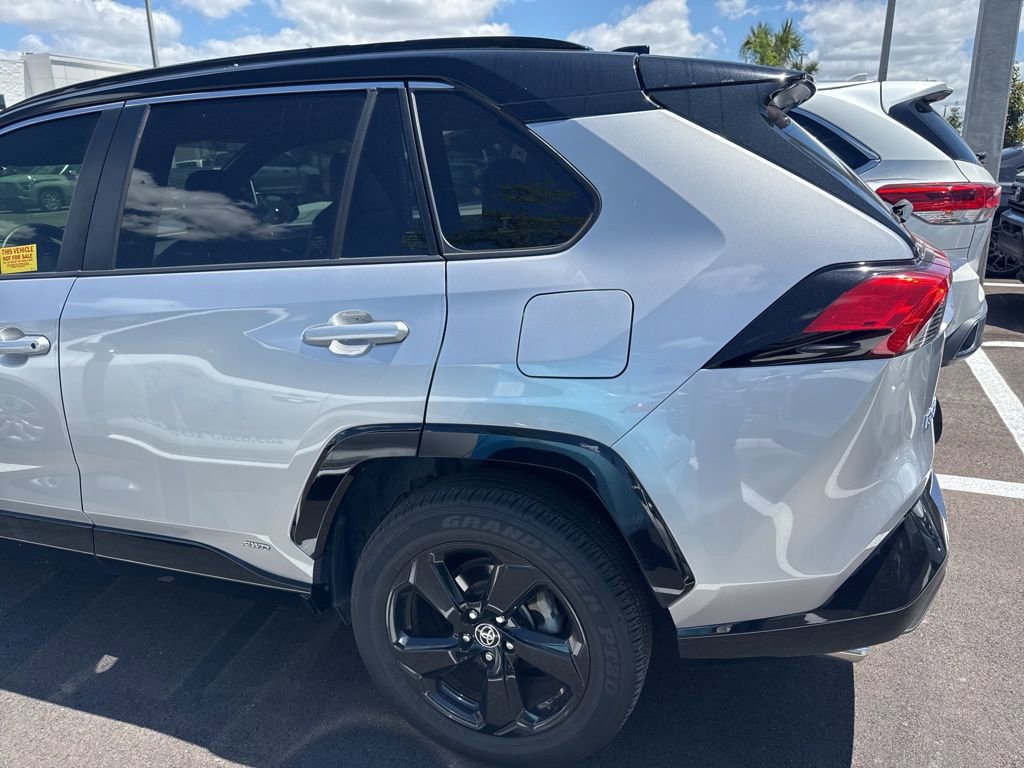 Used 2020 Toyota RAV4 XSE AWD/4WD image 7