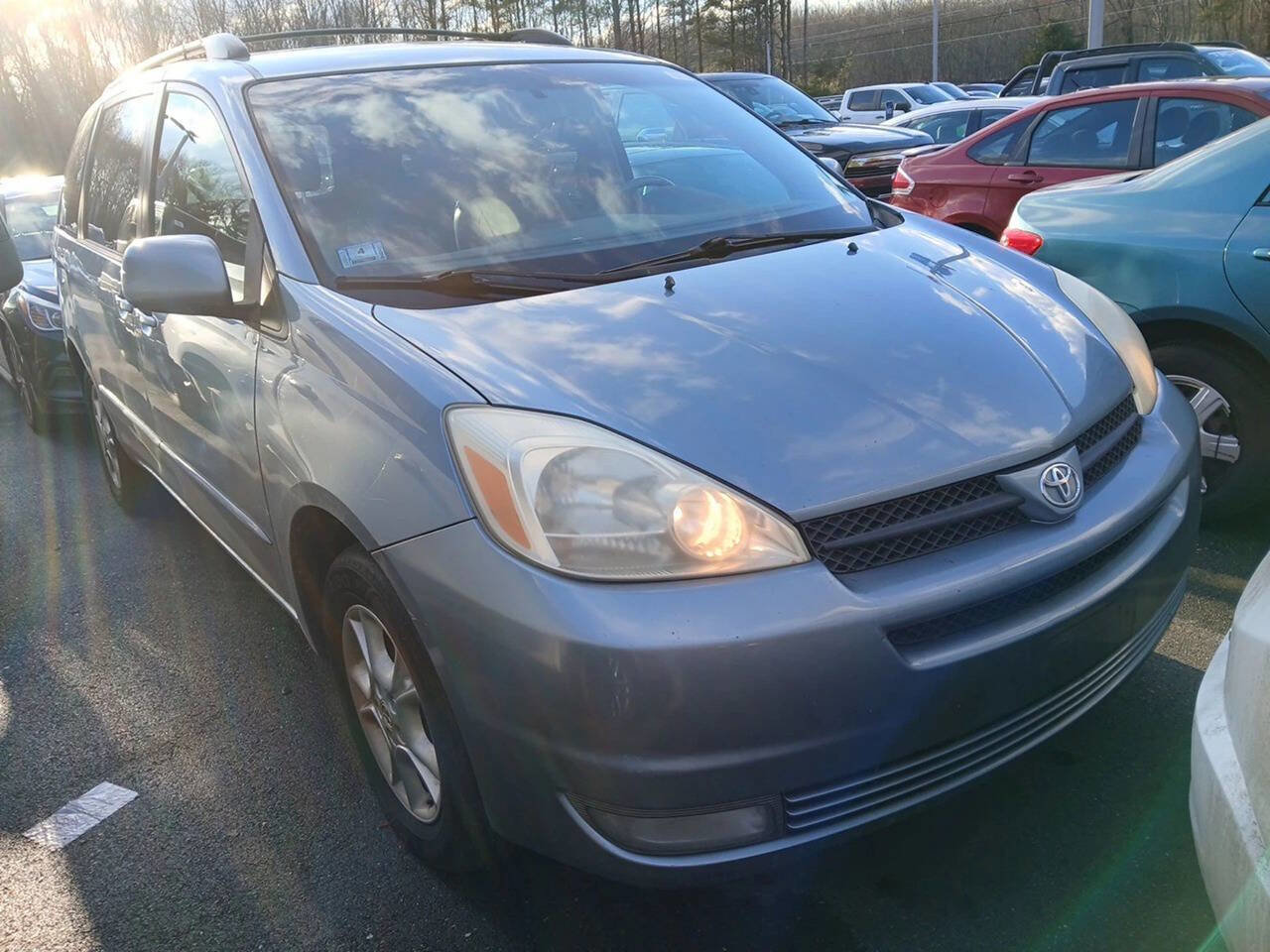 Used 2005 Toyota Sienna XLE Limited image 3
