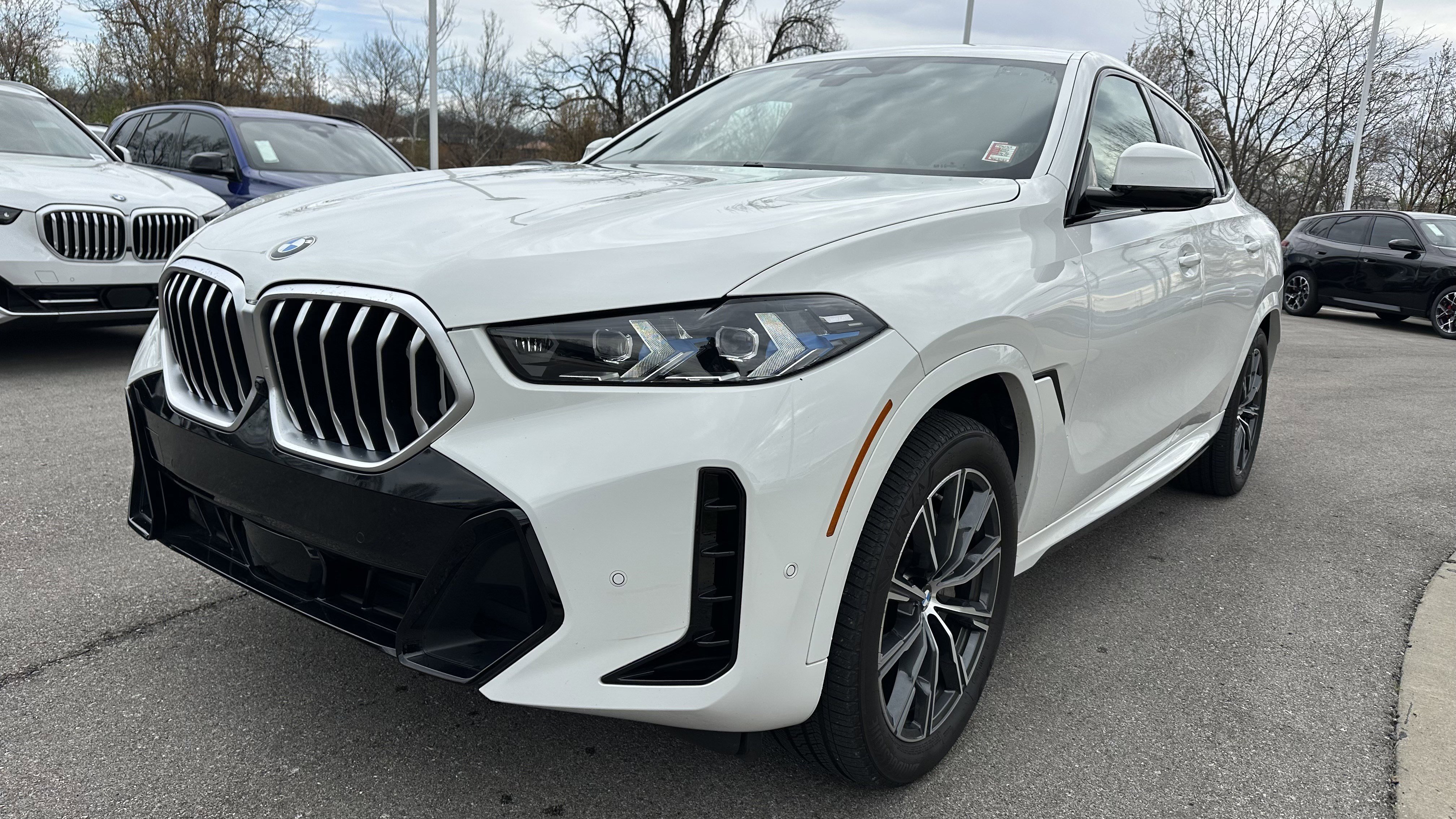Certified 2025 BMW X6 xDrive40i AWD/4WD image 5