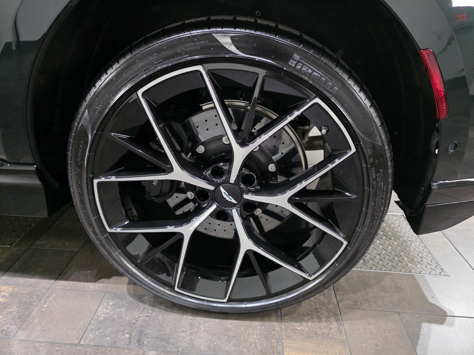New 2026 Aston Martin DBX 707 AWD/4WD image 4