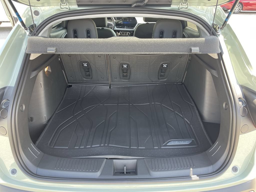 New 2026 Chevrolet Trax ACTIV w/ Sunroof Package FWD image 23