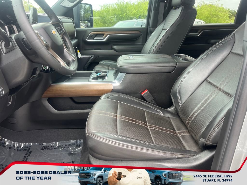 Used 2024 Chevrolet Silverado 2500 High Country w/ High Country Premium Package image 9