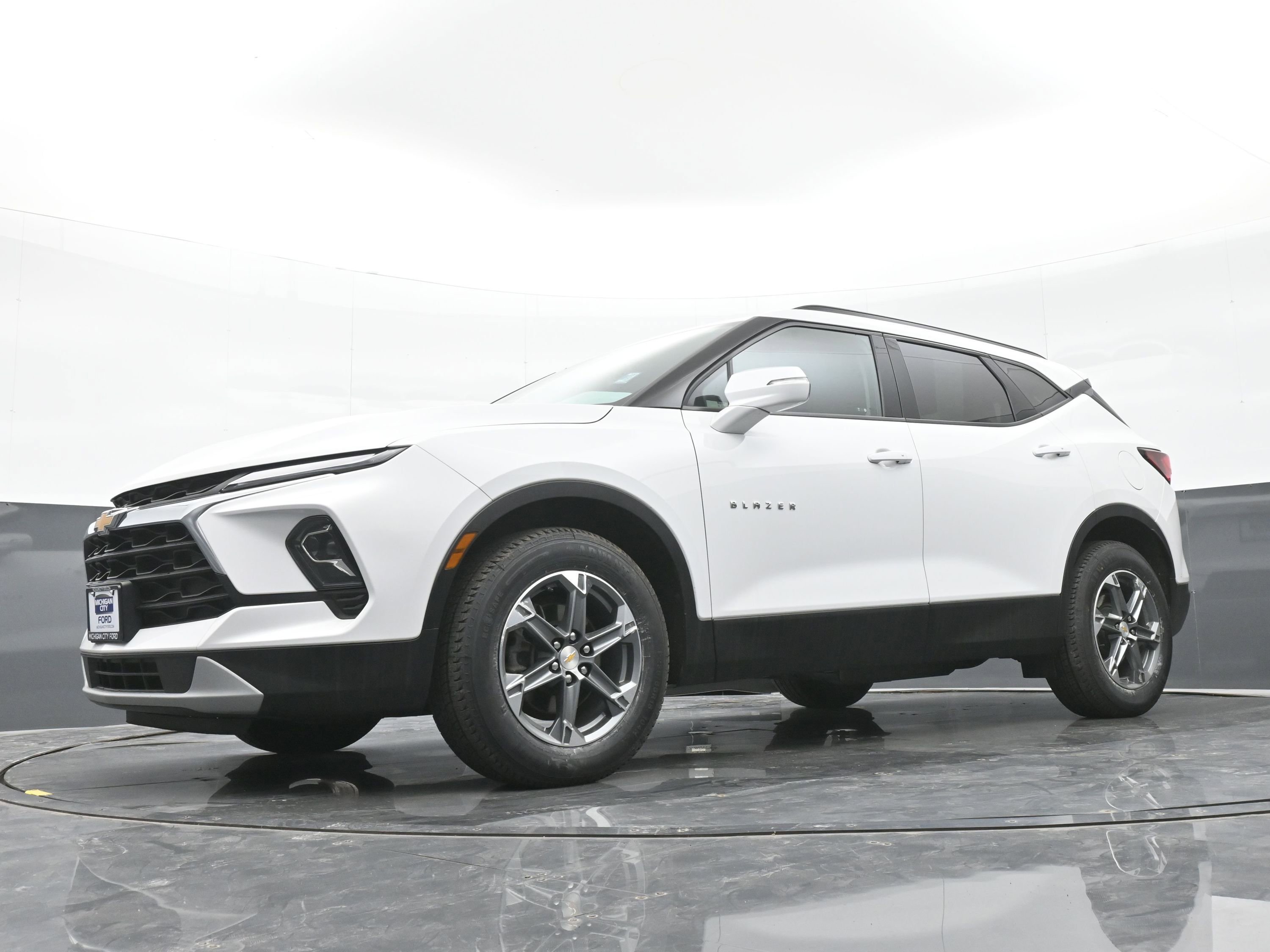 Used 2023 Chevrolet Blazer LT AWD/4WD image 42