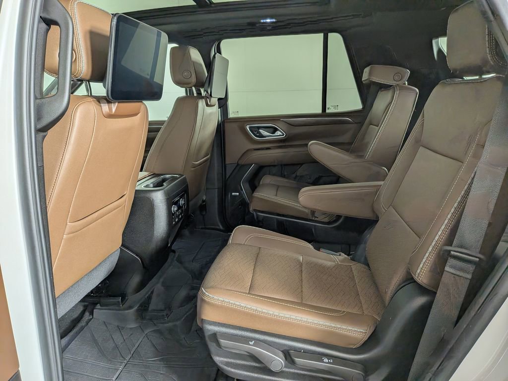 Certified 2024 Chevrolet Tahoe High Country w/ Advanced Technology Package image 38