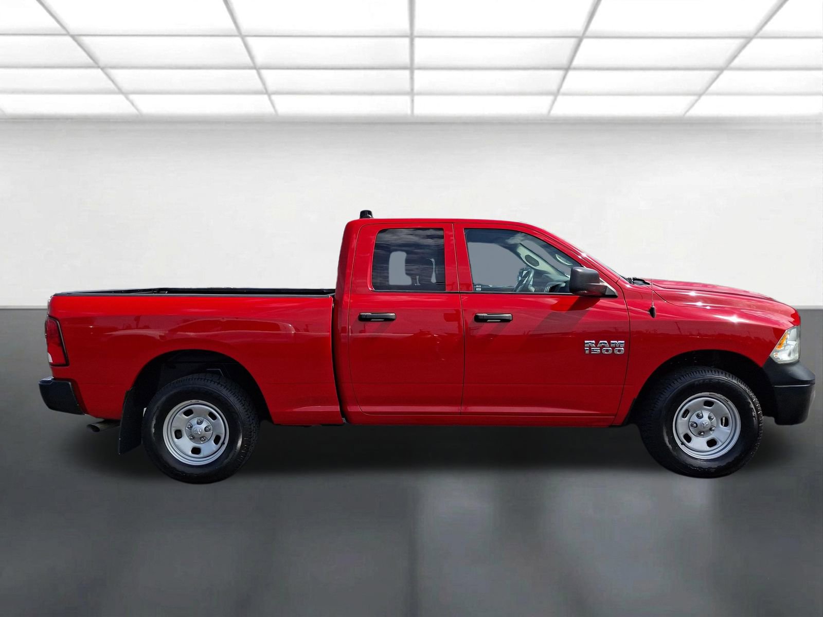 Used 2015 RAM 1500 Tradesman w/ Popular Equipment Group AWD/4WD image 2