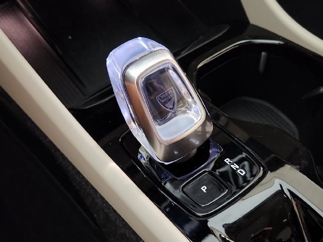 Certified 2026 Volvo XC40 B5 Ultra w/ Protection Package Premier AWD/4WD image 20