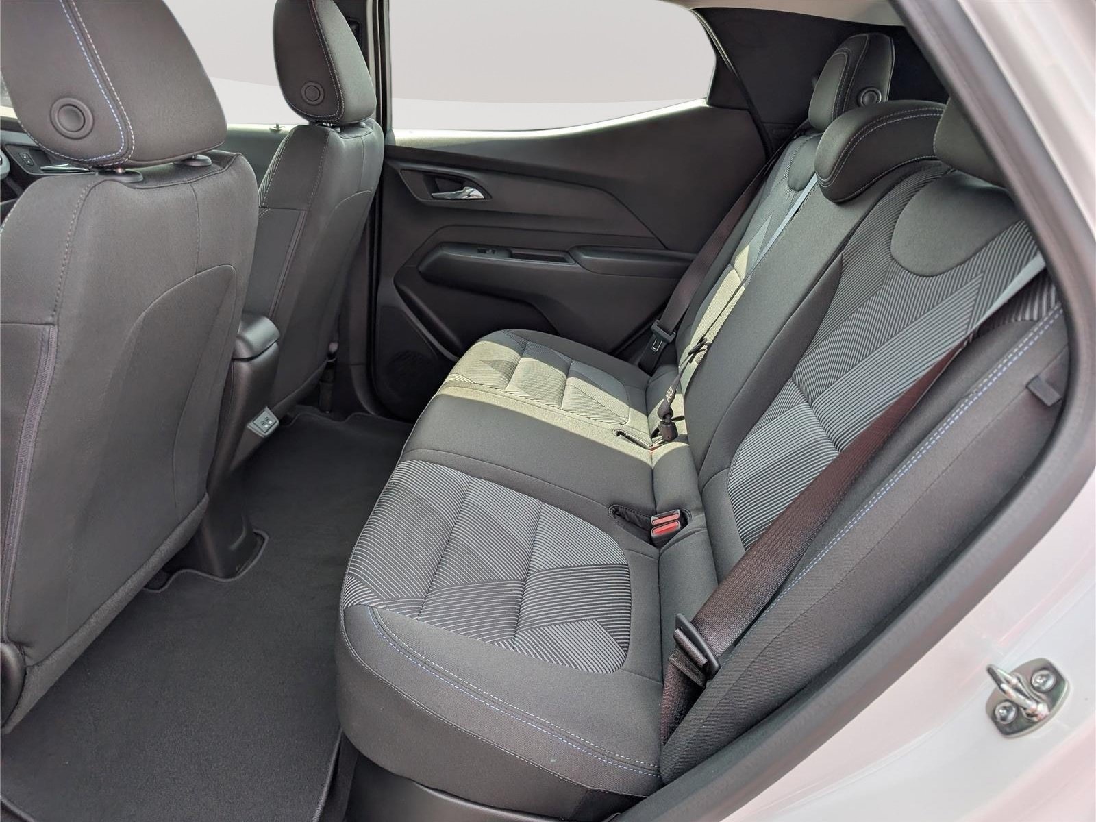 New 2027 Chevrolet Bolt LT w/ Comfort Package FWD image 10