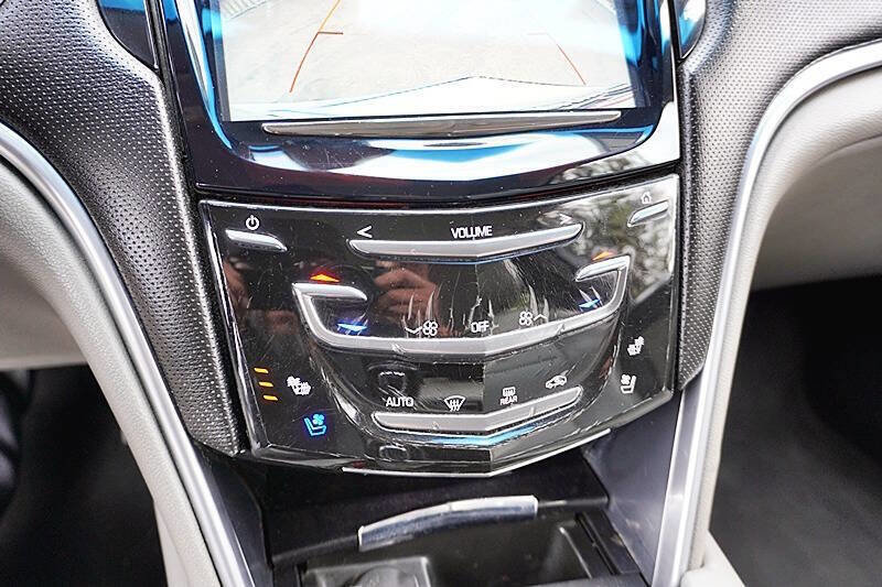 Used 2017 Cadillac XTS Luxury image 28