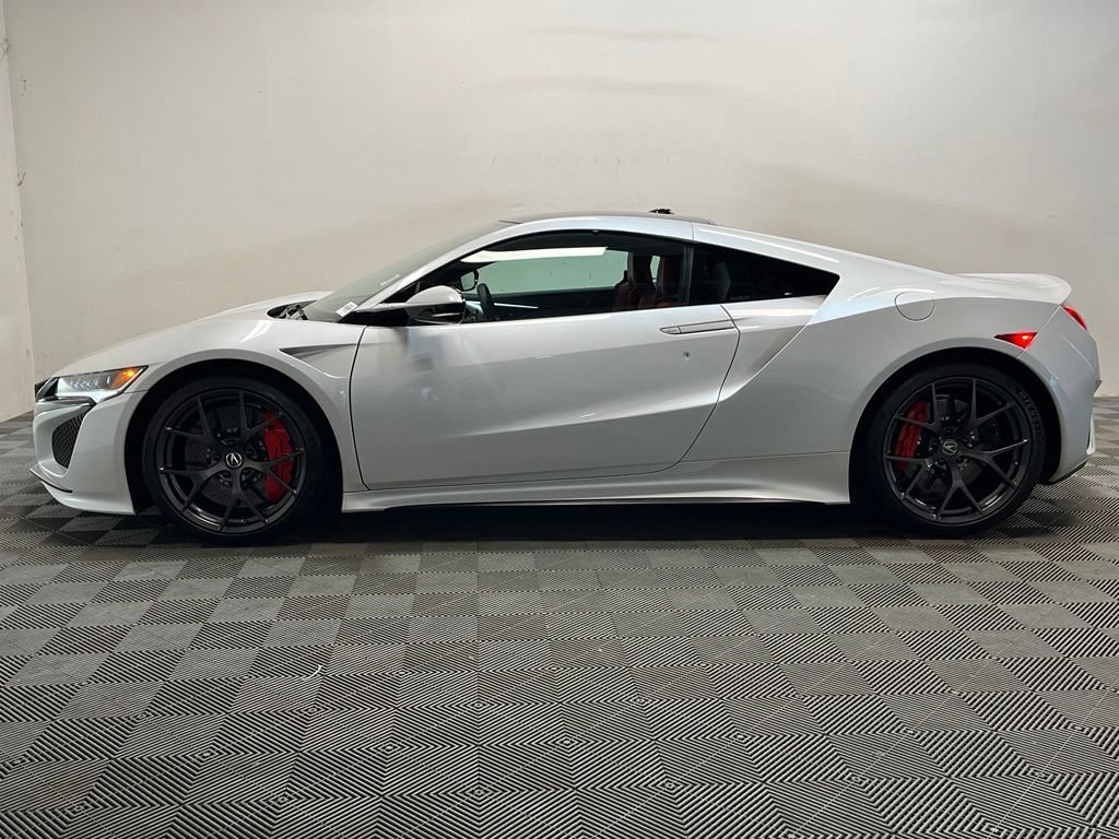 Used 2017 Acura NSX AWD/4WD image 21