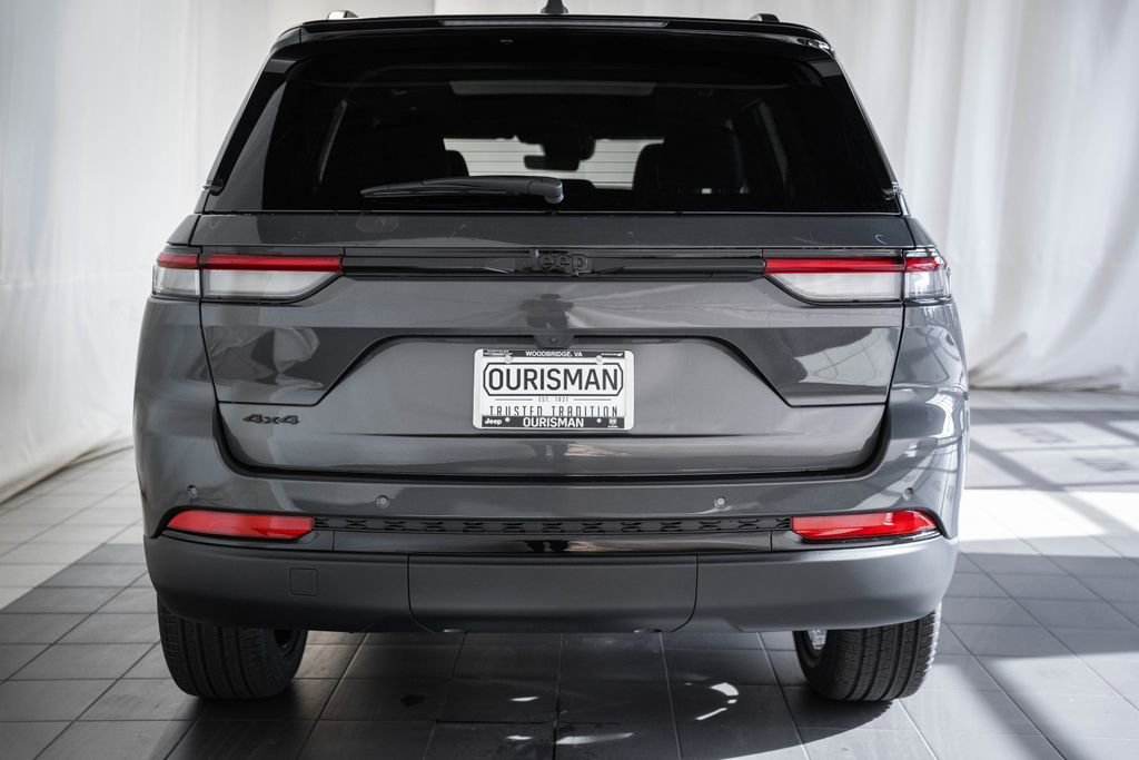 New 2025 Jeep Grand Cherokee Limited image 5