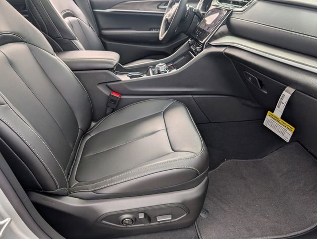 New 2025 Jeep Grand Cherokee Limited image 32