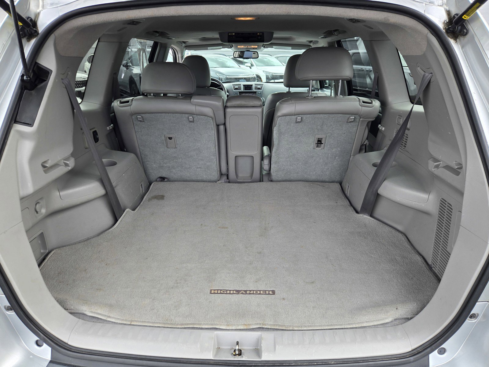 Used 2011 Toyota Highlander Limited w/ Tow Pkg AWD/4WD image 27
