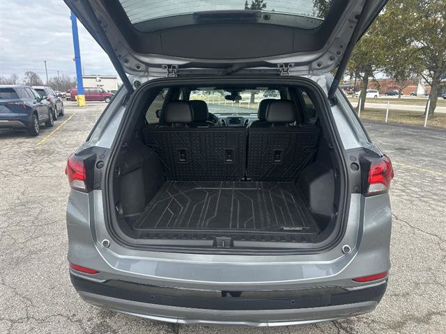 Used 2023 Chevrolet Equinox RS w/ LPO, Floor Liner Package image 18