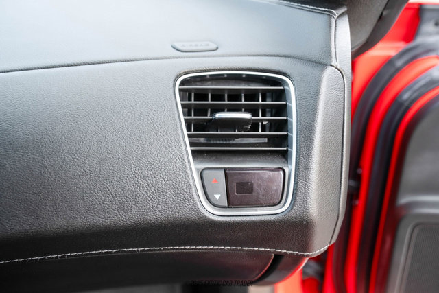 Used 2019 Chevrolet Corvette Stingray Coupe w/ Carbon Flash Badge Package image 74