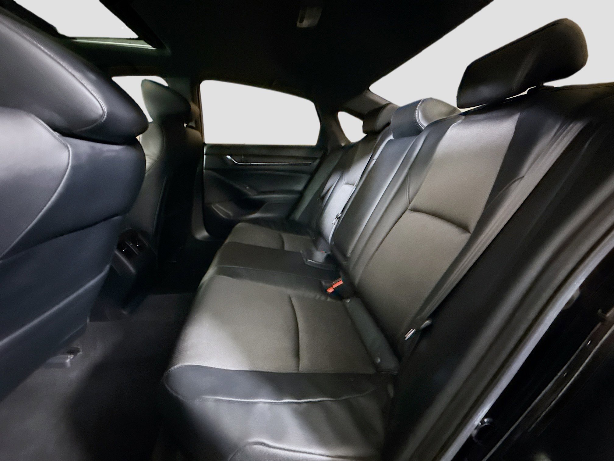 Used 2018 Honda Accord Sport image 25