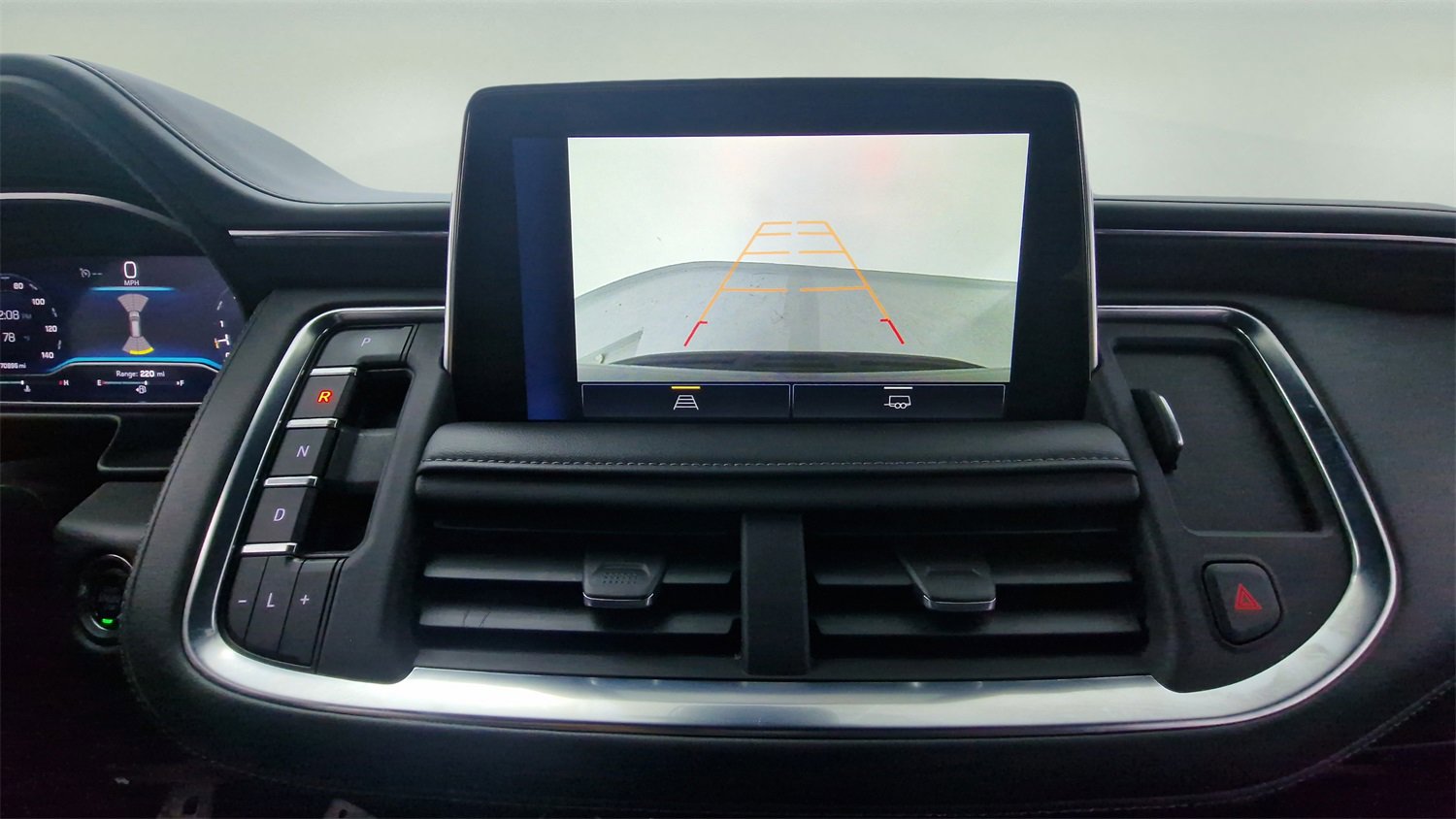 Used 2023 Chevrolet Suburban LT image 19