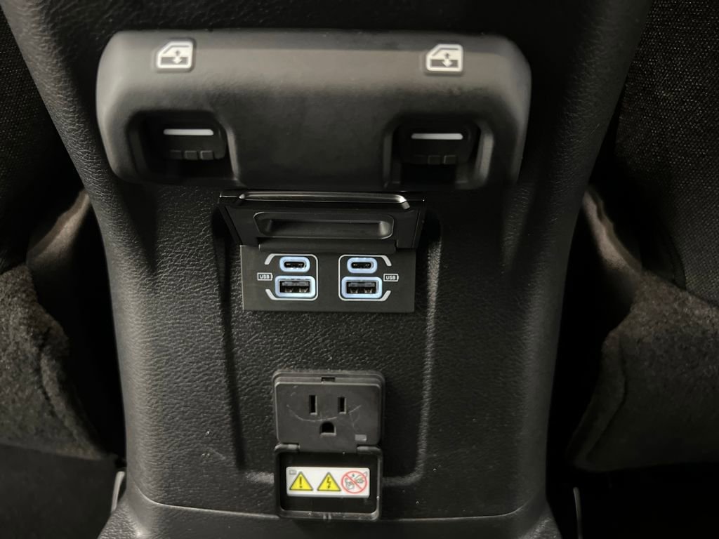 Used 2025 Jeep Wrangler Sahara 4xe image 20