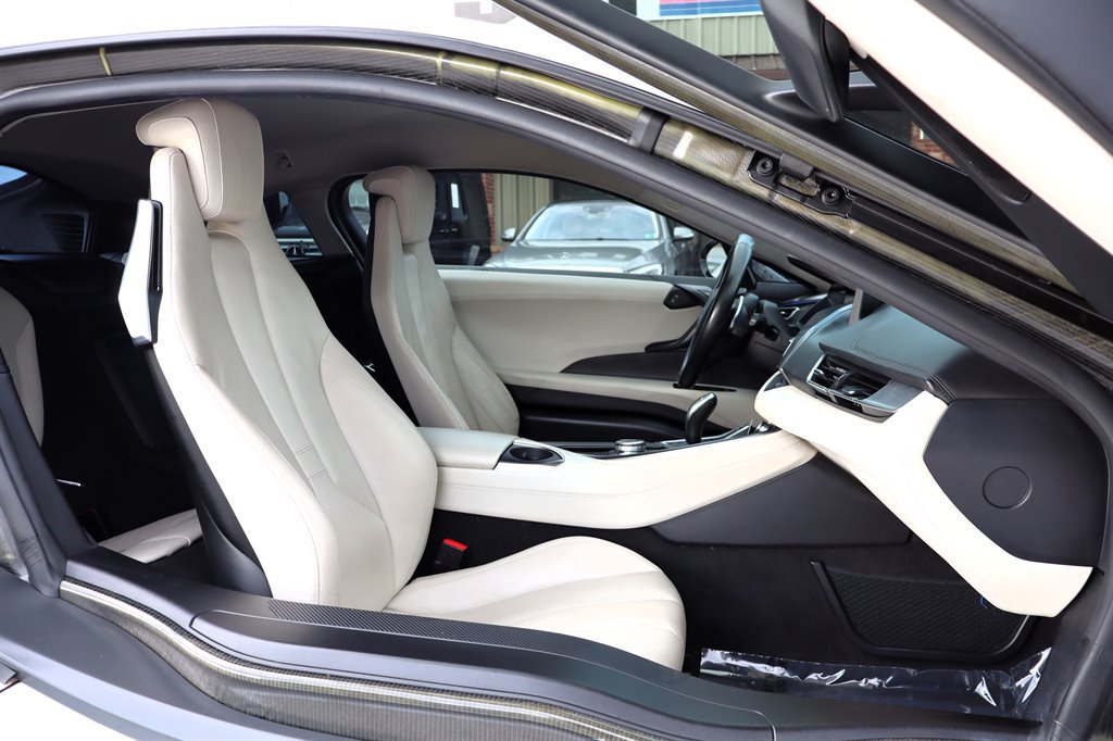 Used 2016 BMW i8 AWD/4WD image 17