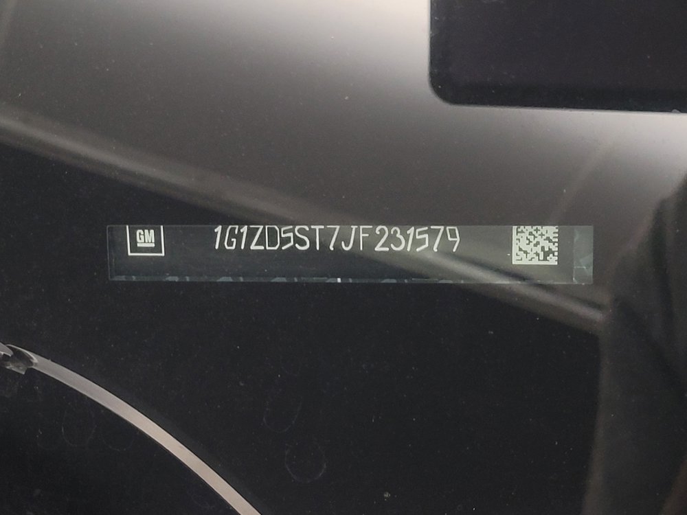 Used 2018 Chevrolet Malibu LT FWD image 33
