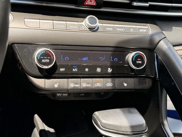 Used 2024 Hyundai Elantra SEL w/ Convenience Package FWD image 25