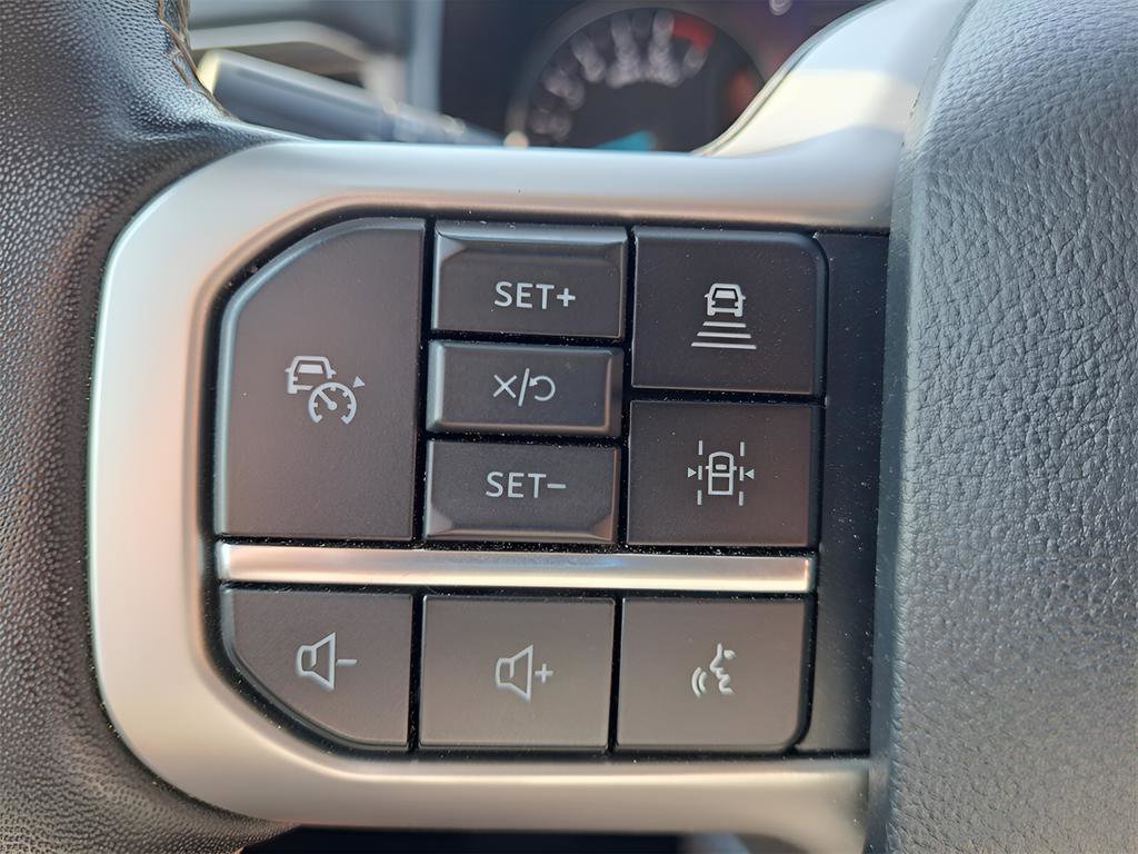 Used 2024 Ford Expedition Max Limited image 14