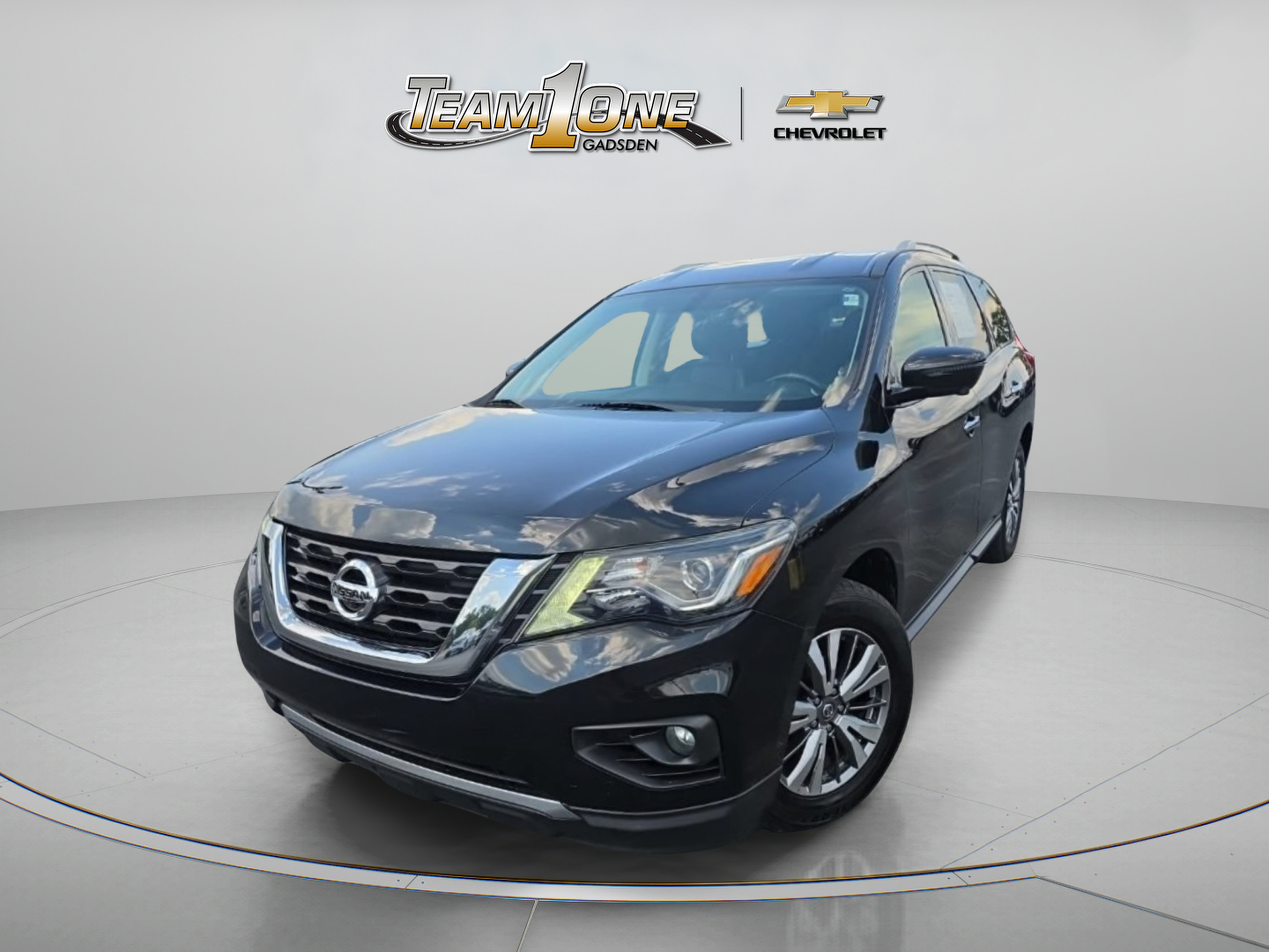 Used 2019 Nissan Pathfinder SL FWD image 4
