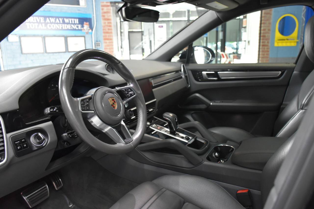 Used 2020 Porsche Cayenne S w/ Premium Package AWD/4WD image 36