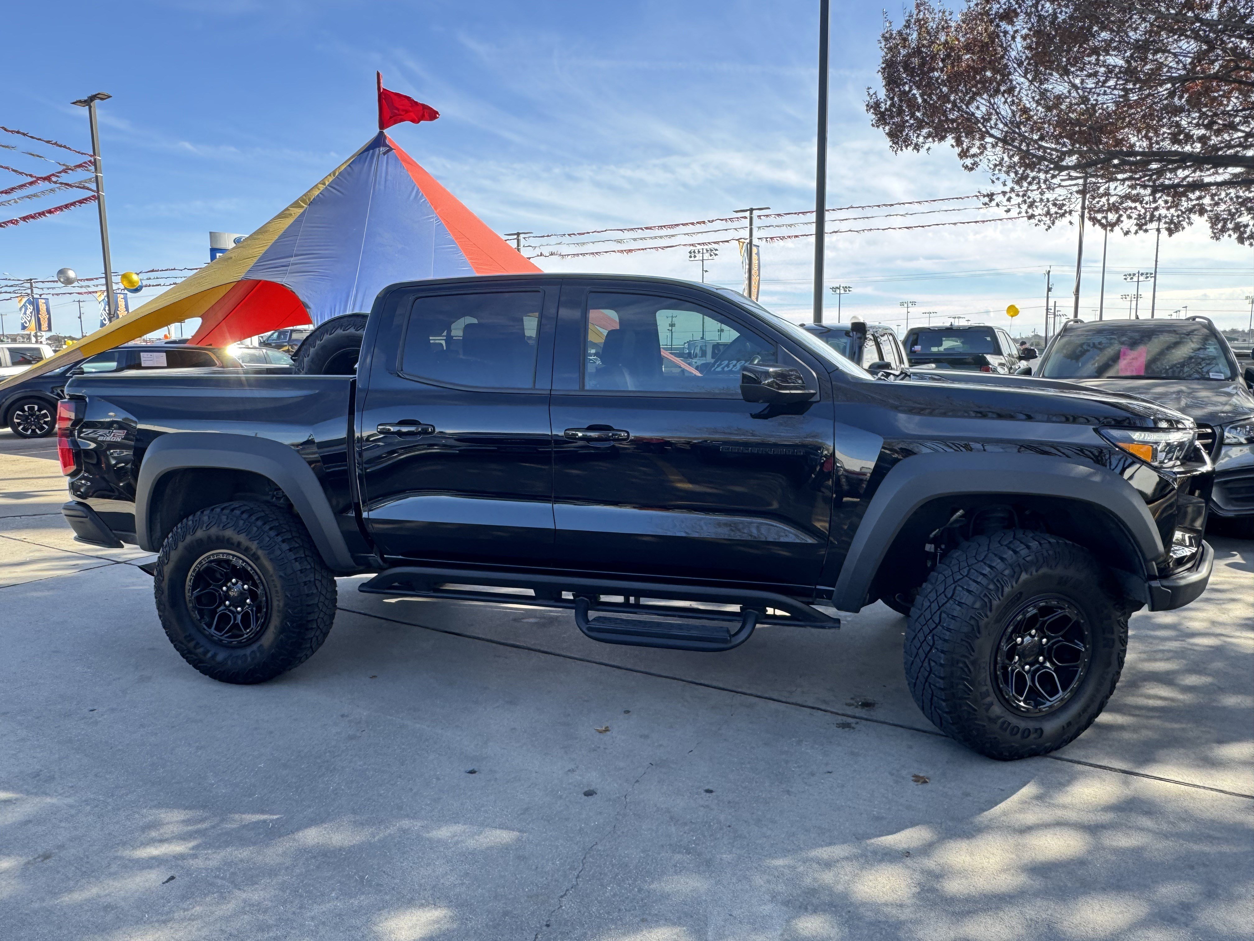 Used 2024 Chevrolet Colorado ZR2 w/ ZR2 Bison Edition AWD/4WD image 3