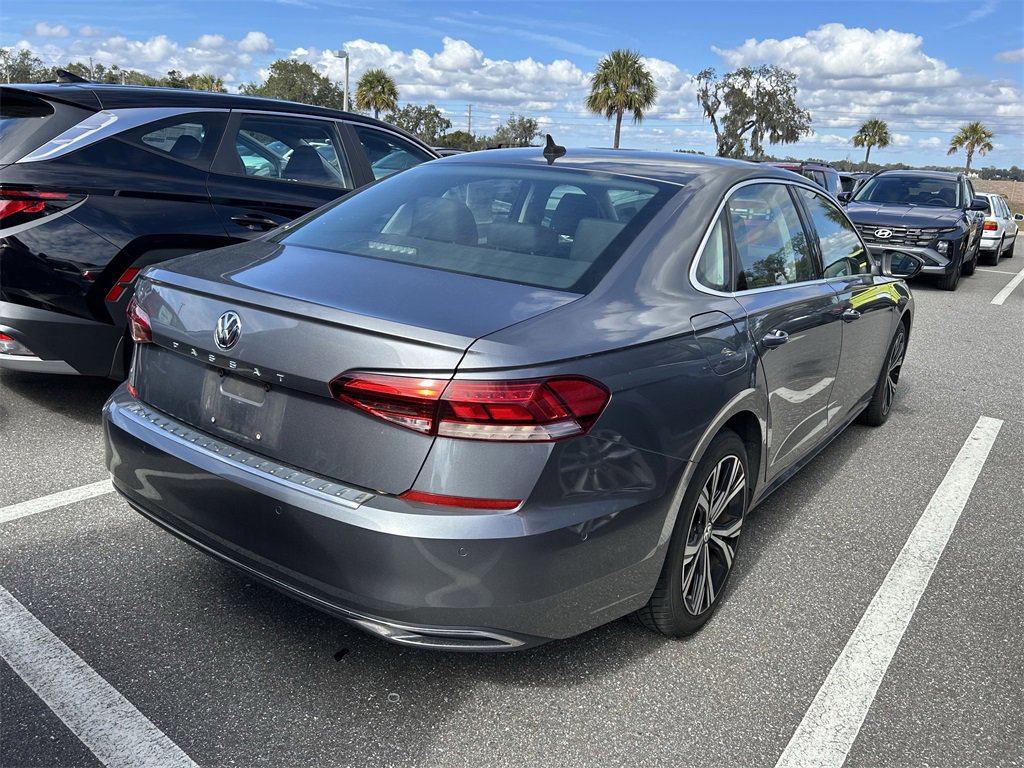 Used 2020 Volkswagen Passat 2.0T SEL image 7