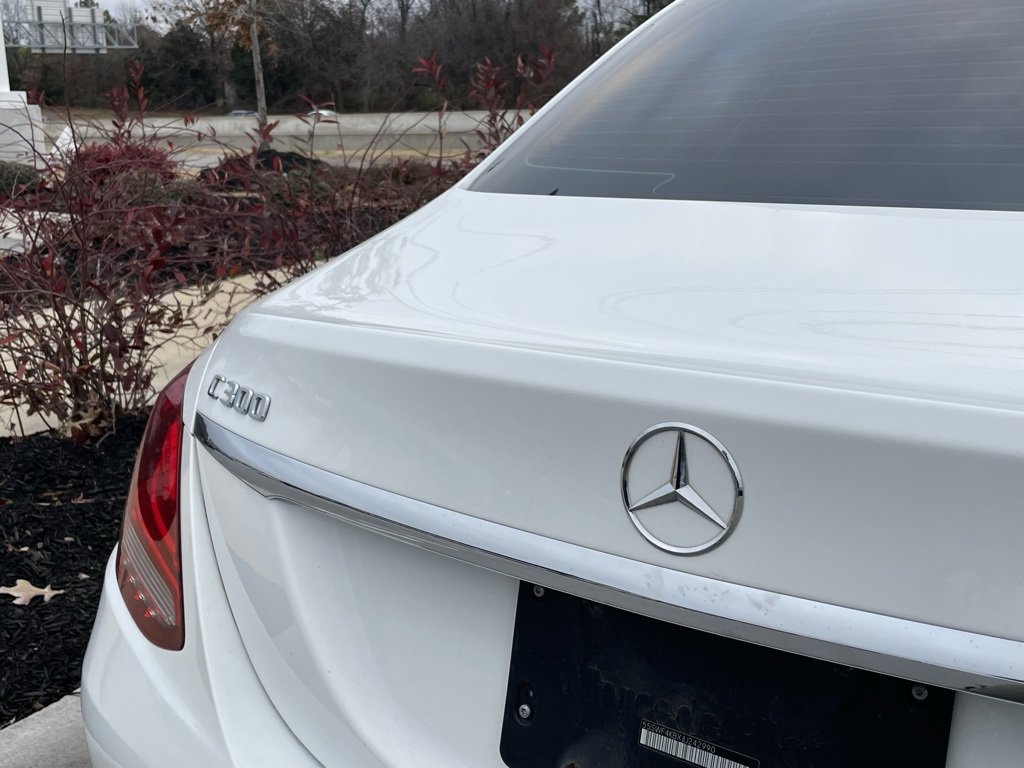 Used 2018 Mercedes-Benz C 300 4MATIC Sedan image 5
