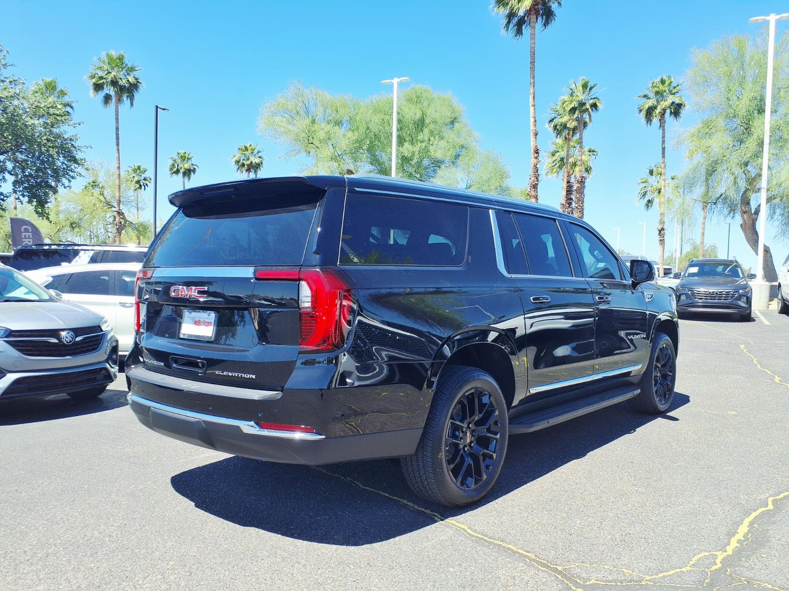 Certified 2026 GMC Yukon XL Elevation image 5