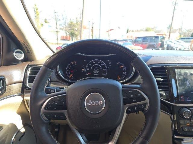 Used 2020 Jeep Grand Cherokee Overland image 11