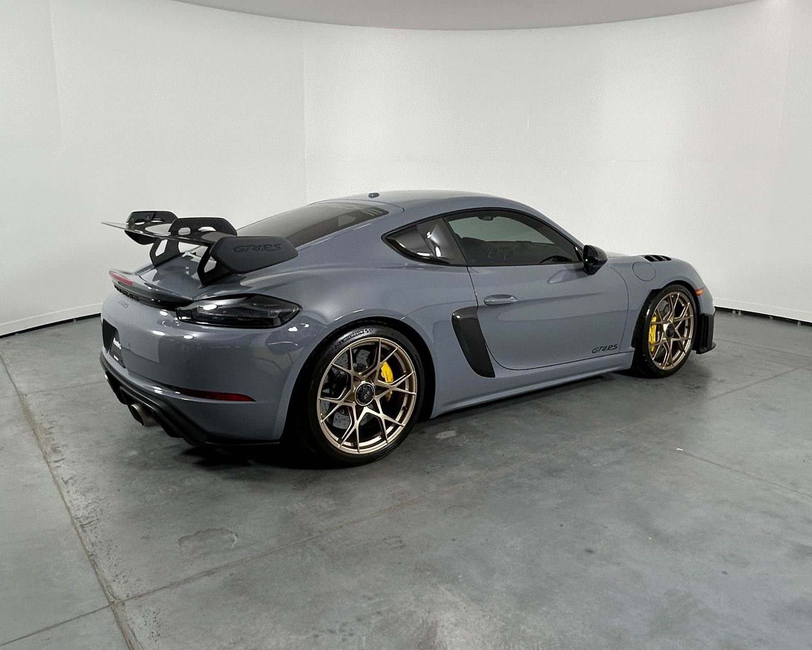 Certified 2025 Porsche 718 Cayman GT4 RS image 7