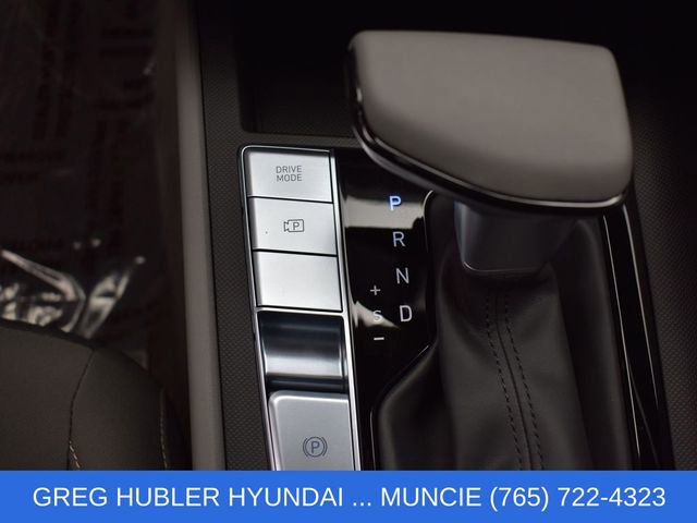 Used 2025 Hyundai Elantra SEL FWD image 26
