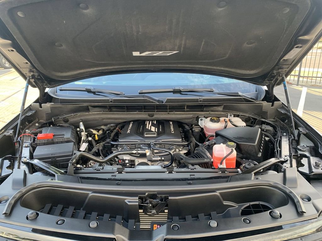 Certified 2024 Cadillac Escalade ESV V w/ Heavy-Duty Trailer Package image 28