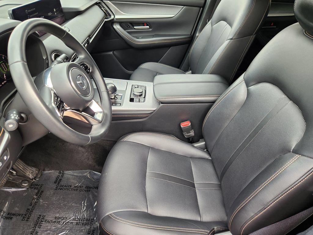 Used 2025 MAZDA CX-90 Plug-In Hybrid w/ Preferred AWD/4WD image 4