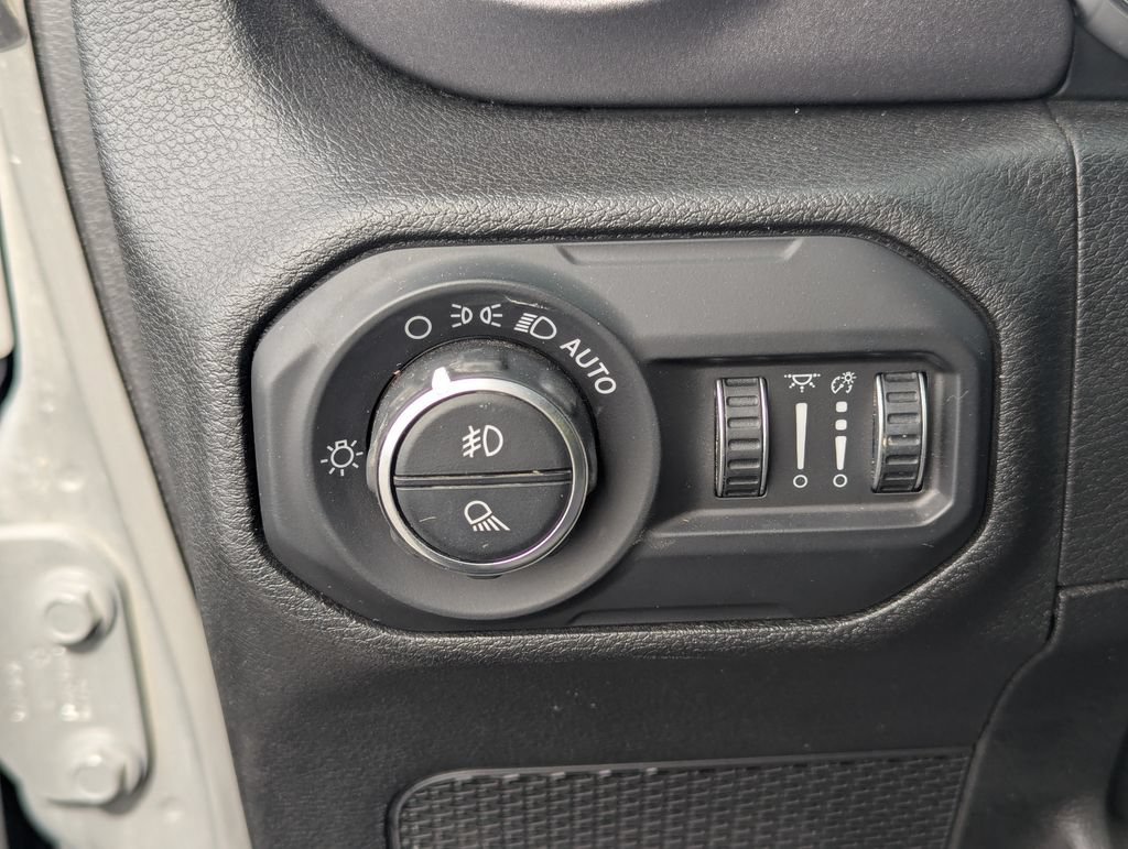 Used 2021 Jeep Gladiator Mojave AWD/4WD image 25