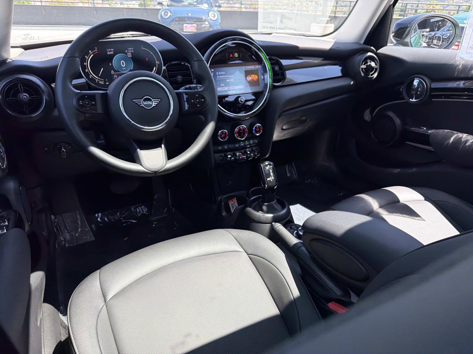 Certified 2024 MINI Cooper 4-Door Hardtop FWD image 7