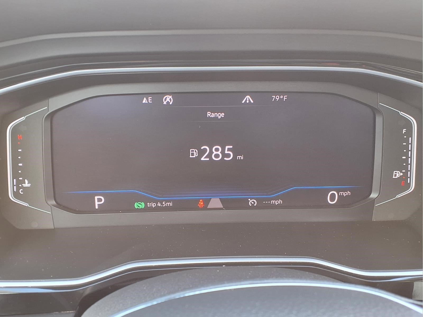 Used 2019 Volkswagen Jetta SEL Premium image 18