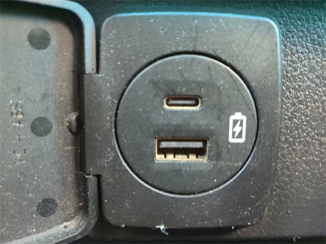 Used 2022 Ford F150 XLT w/ Equipment Group 302A High image 17